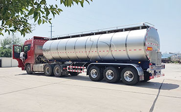 青島乳品公司：新東鮮奶運(yùn)輸車，讓公司業(yè)績?cè)偕闲屡_(tái)階