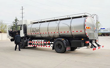 今天，新東機(jī)械重新定義鮮奶運(yùn)輸?shù)男袠I(yè)標(biāo)準(zhǔn)！