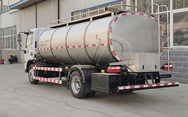 鮮奶運輸專用車放奶管路設(shè)計特點